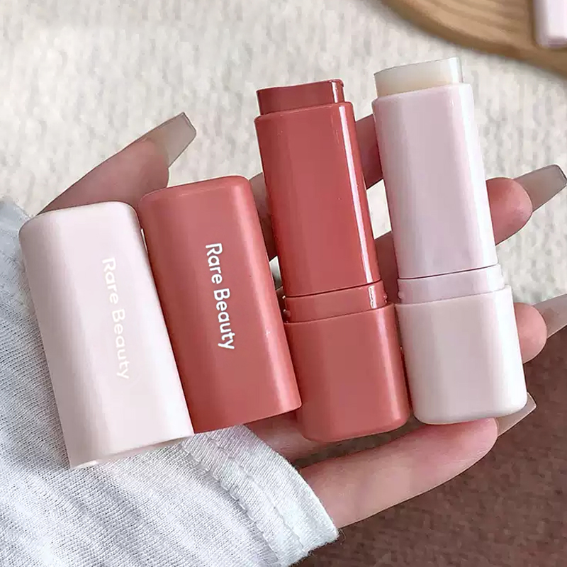 Rare Beauty New Butter Lip Bal - огляд і ціна Skincare Laneige