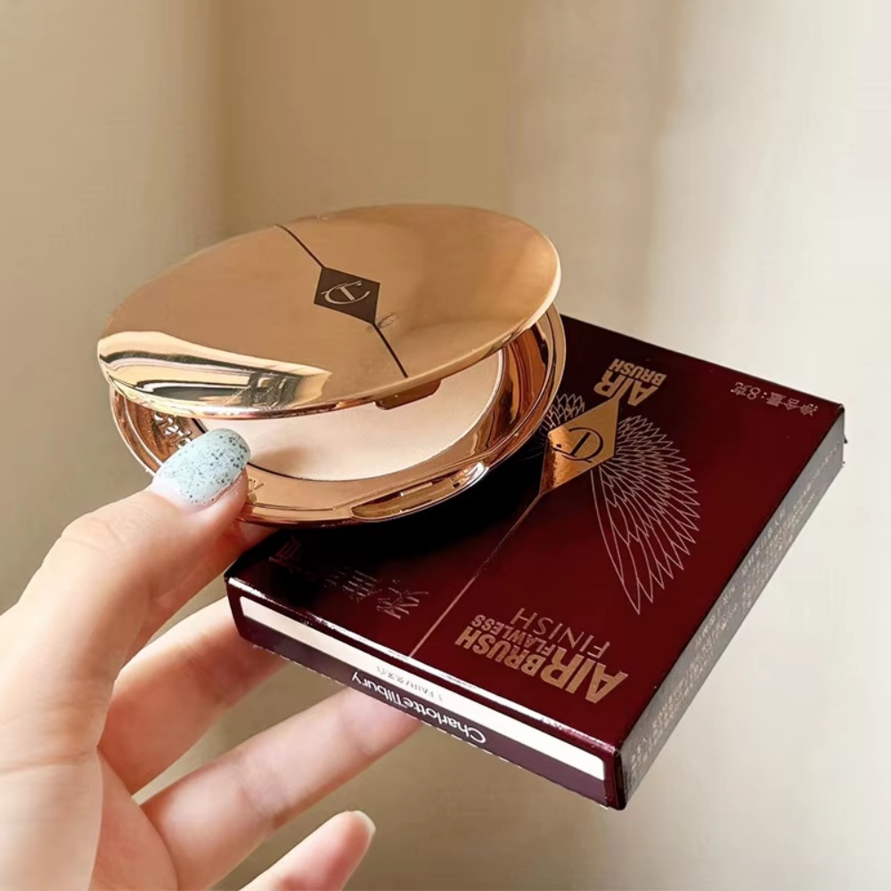Charlotte Tilbury Lip Balm Fac - огляд і ціна Skincare Laneige